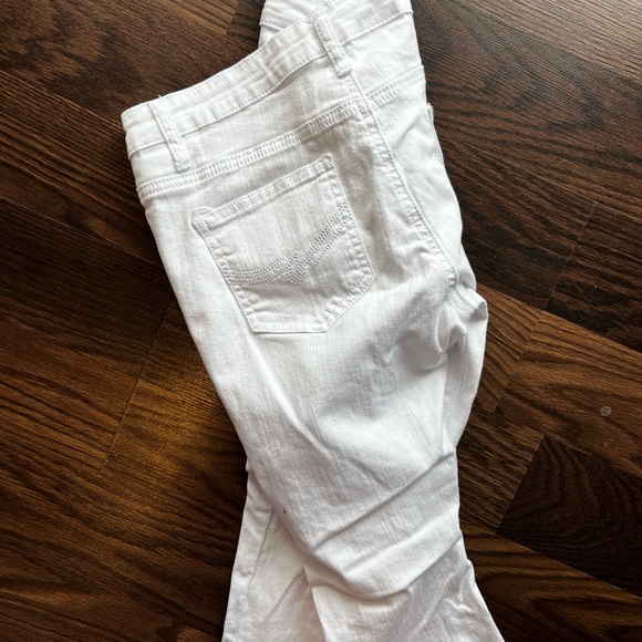 Distressed Juniors Skinny Jeans - Picture 3 of 4